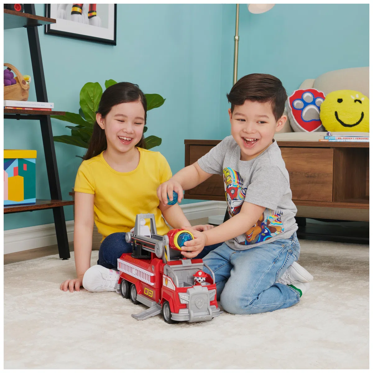 Paw Patrol Marshall's Transforming Fire Truck with Ladder Lights Sounds Collectible Action Figure Toys for Kids Ages 3+