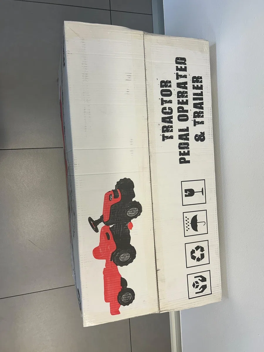 DOLU Trattore Rosso a Pedali per Bambini con Rimorchio Removibile 144x52x45 cm