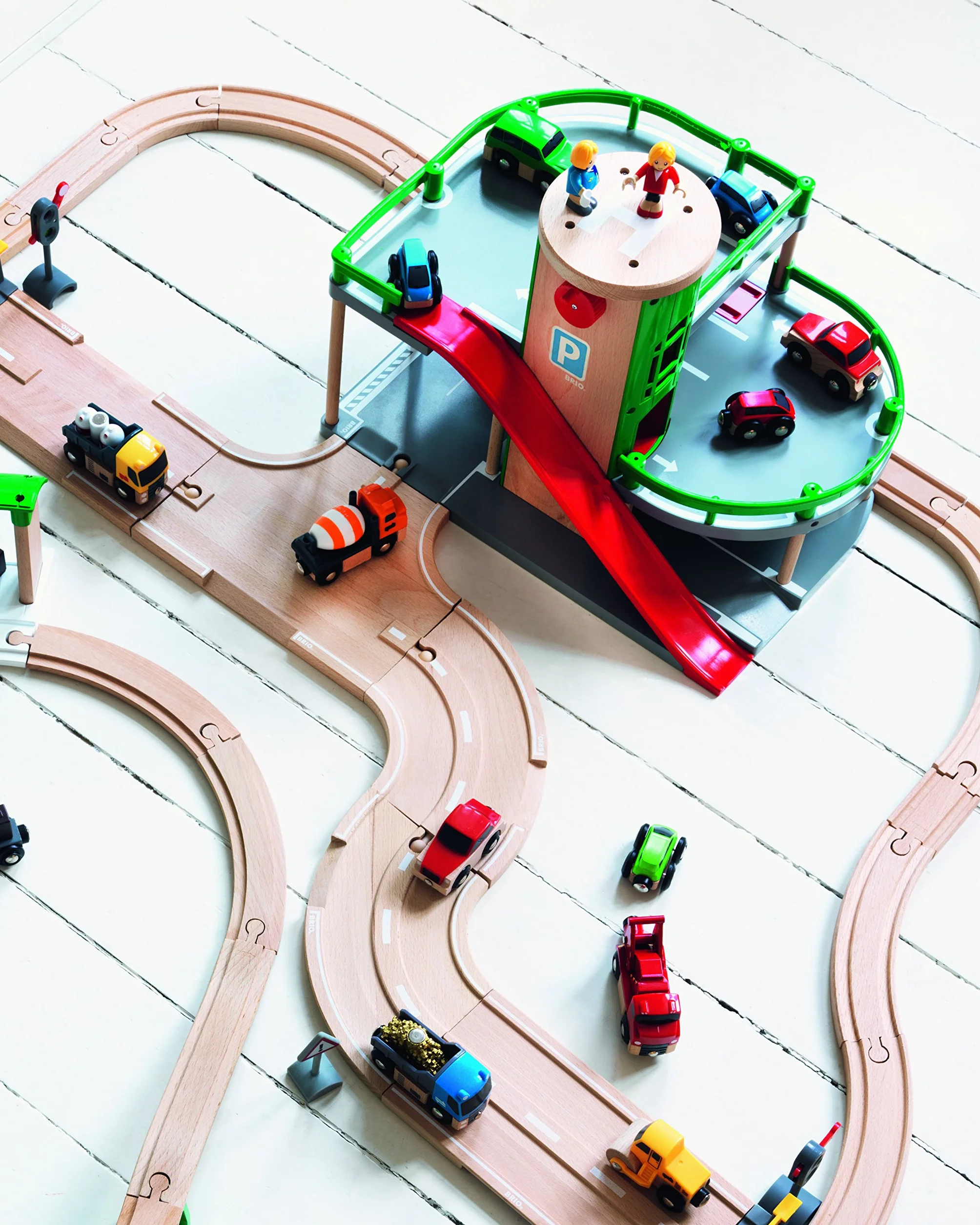 BRIO World - Parcheggio, Accessorio Pista Trenino, Set Costruzioni in Legno, Compatibile con Tutti i Prodotti BRIO, Giocattolo per Bambini 3+ Anni