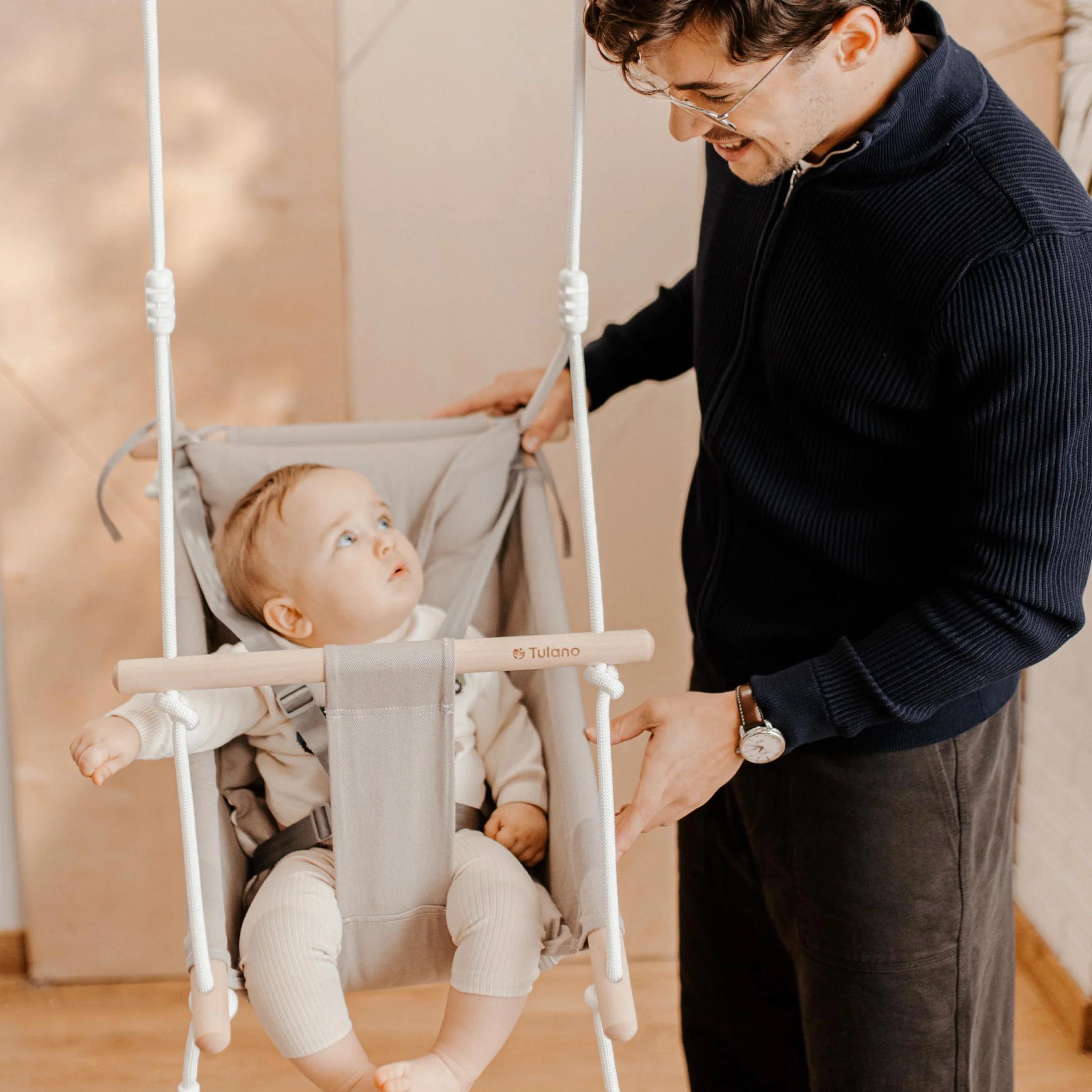 Tulano Hop 40 Altalena per bambini 3in1 - Altalena sospesa e seggiolino in cotone e legno - Dai 6 mesi - Imbottitura sicura - Portata 60 kg - Per interno ed esterno - Grigio