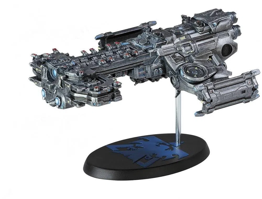 Dark Horse Deluxe Starcraft Terran Battlecruiser Ship Replica