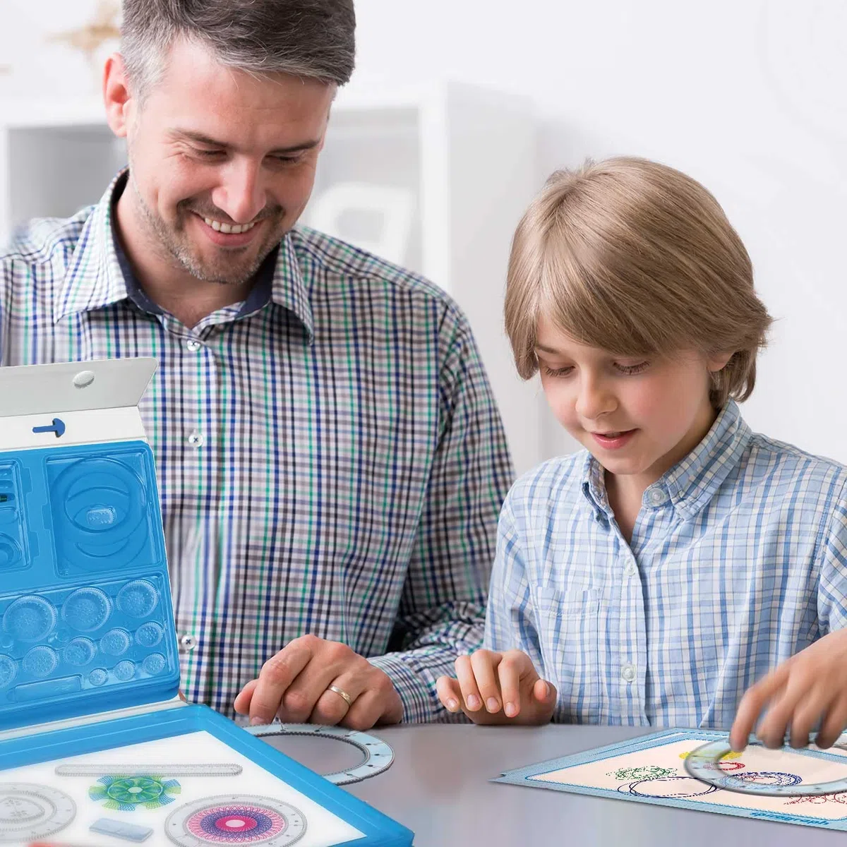 Spirograph Deluxe Kit Da Disegno Mandala per Bambini e Adulti