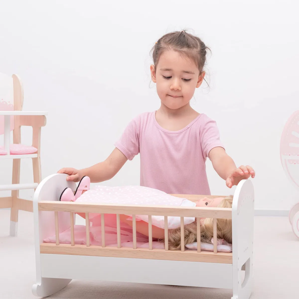 Seggiolone per Bambole in Legno Giocattolo per Bambini con Cuscino 43 cm