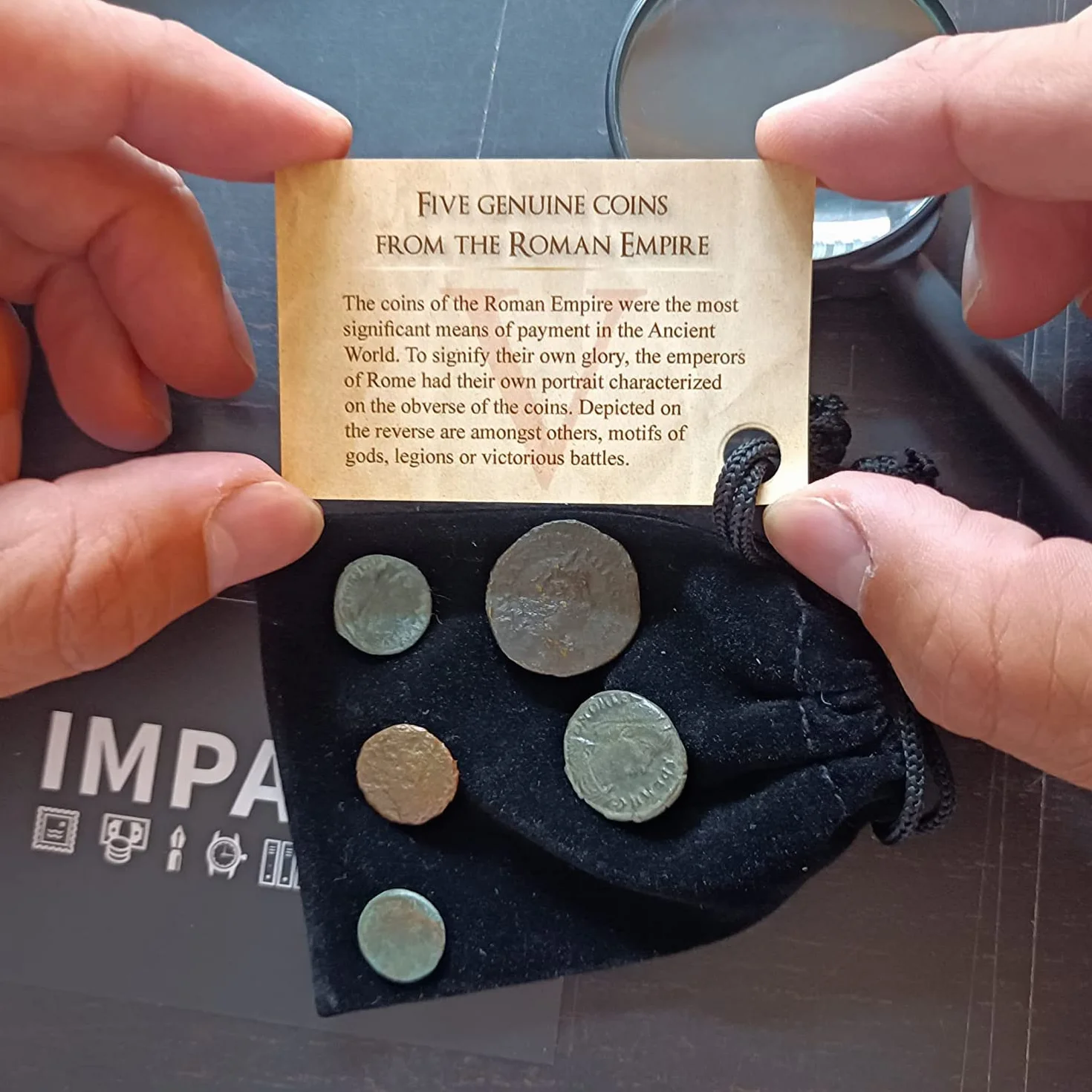 IMPACTO COLECCIONABLES | Autentiche Monete Romane Antiche 300–400 d.C. | Collezione dell’Impero con Imperatori, dei e Legioni | Selezionate da Esperti e Presentate in Sacchetto di Velluto