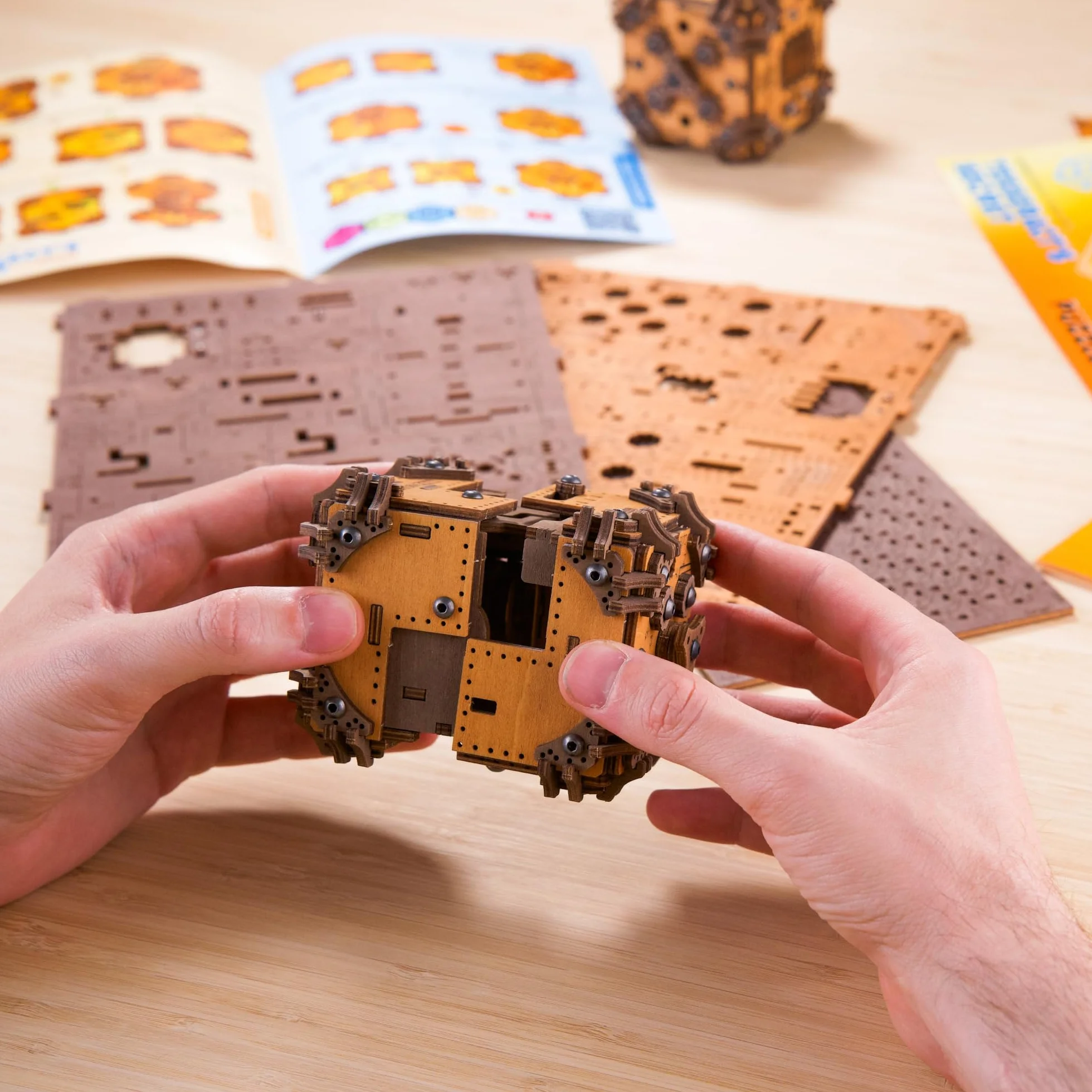 Modello 3D in Legno - Escape Puzzle Box - Tesseract's Secret