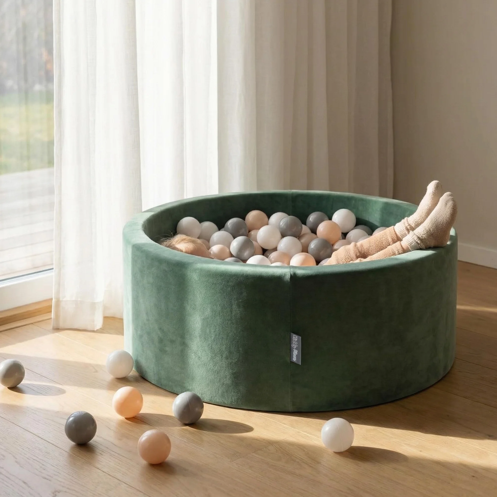 KiddyMoon Velluto Piscina di Palline 90X30cm/300 Palline ∅ 7CM per Bambini Tondo Fabbricato in EU, Velluto Verde: Beige Pastello/Salmone/Bianco