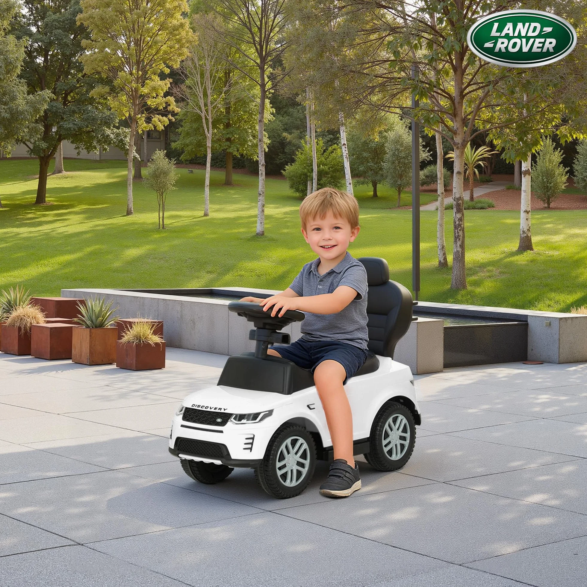 AIYAPLAY Macchina Primi Passi Cavalcabile per Bambini 1-3 Anni Licenza Land Rover Discovery con Maniglione e Barriera a 360°, Passeggino per Bambini in PP e Acciaio, 84x40x94.5 cm, Bianco