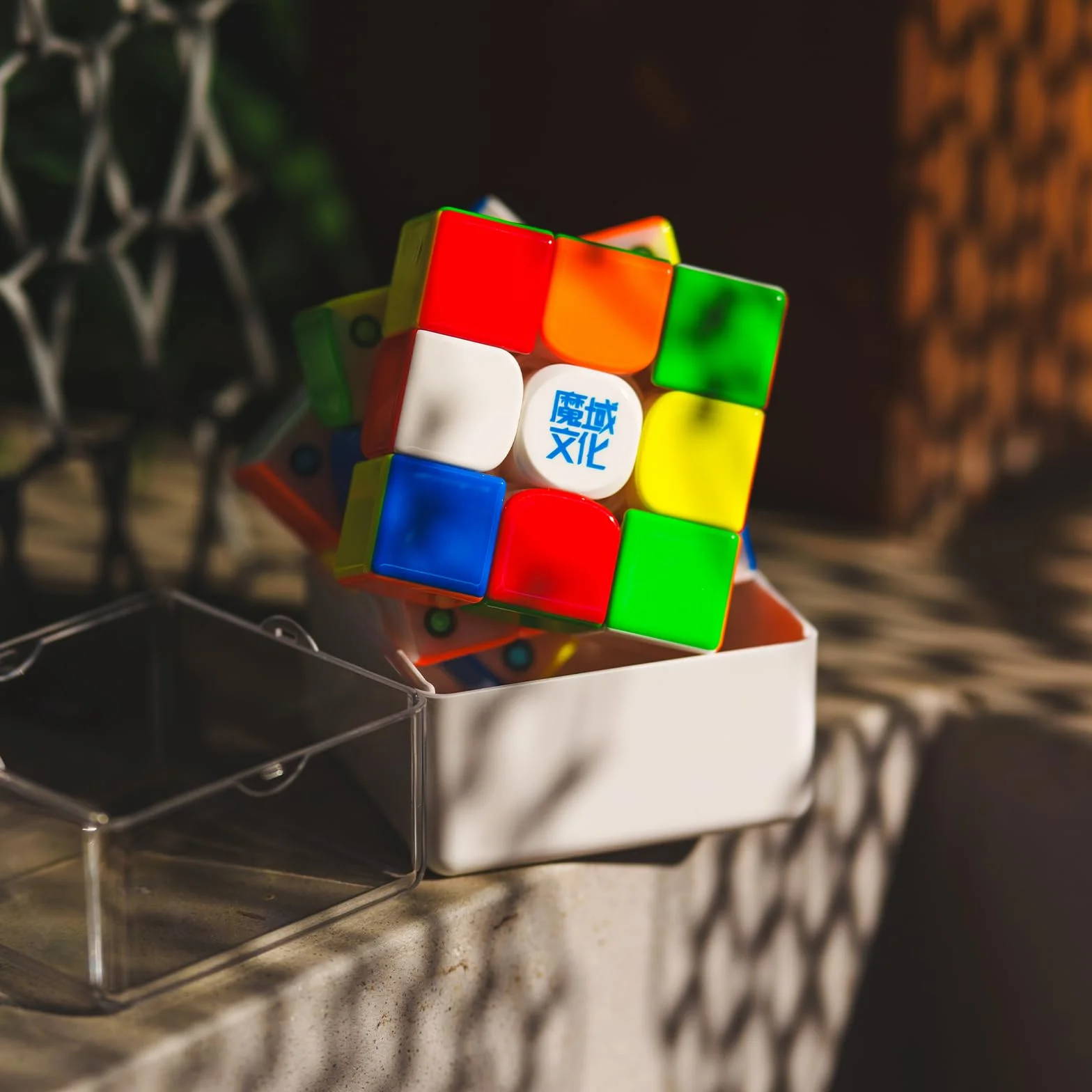 Moyu Weilong V11 2025 Speed Cube 3x3 Senza Adesivi Cubo Puzzle 3x3 Tensione Regolabile 64 Magneti 3 per 3 Liscio Professionale Magnetico Master Cube (Versione UV a Nucleo Sferico)