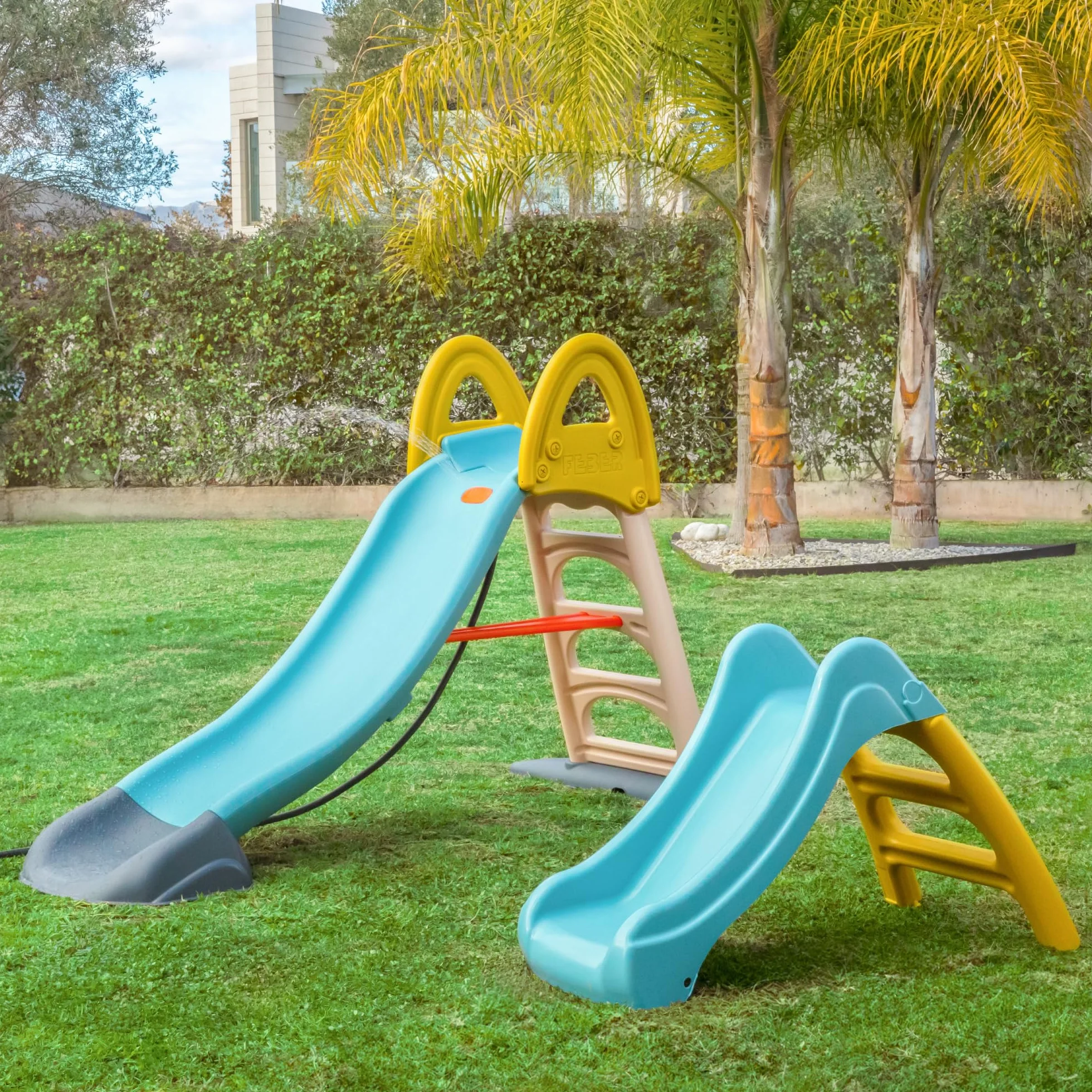 FEBER Mega Casual Water Slide Scivolo Giardino con Tubo Esterno Scale Antiscivolo Colori Resistenti
