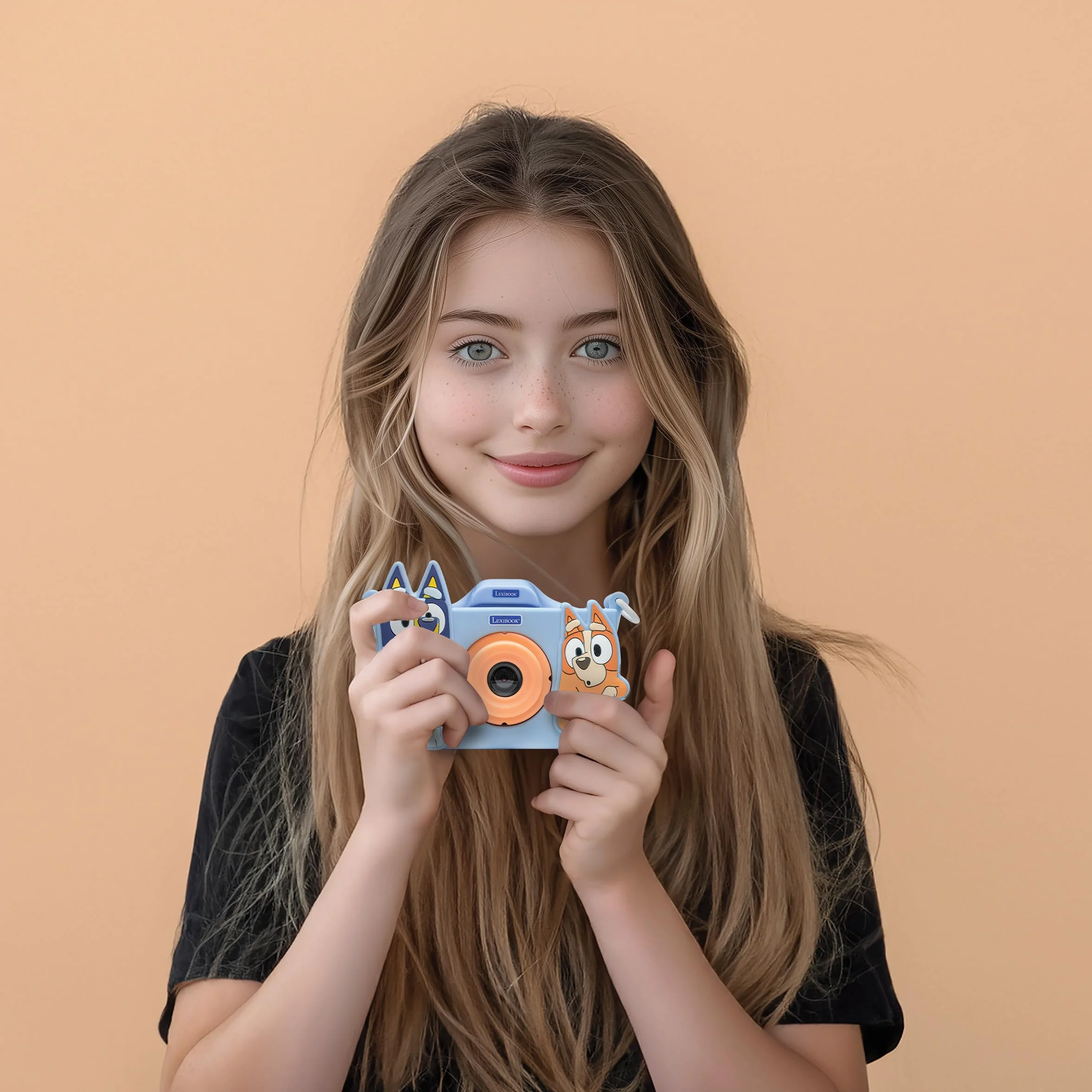 Lexibook Bluey, fotocamera 4-in-1 per bambini con protezione, funzioni foto, video, MP3 e giochi, 15 cornici per personalizzare le tue foto, include scheda di memoria da 8 GB, DJ078BY