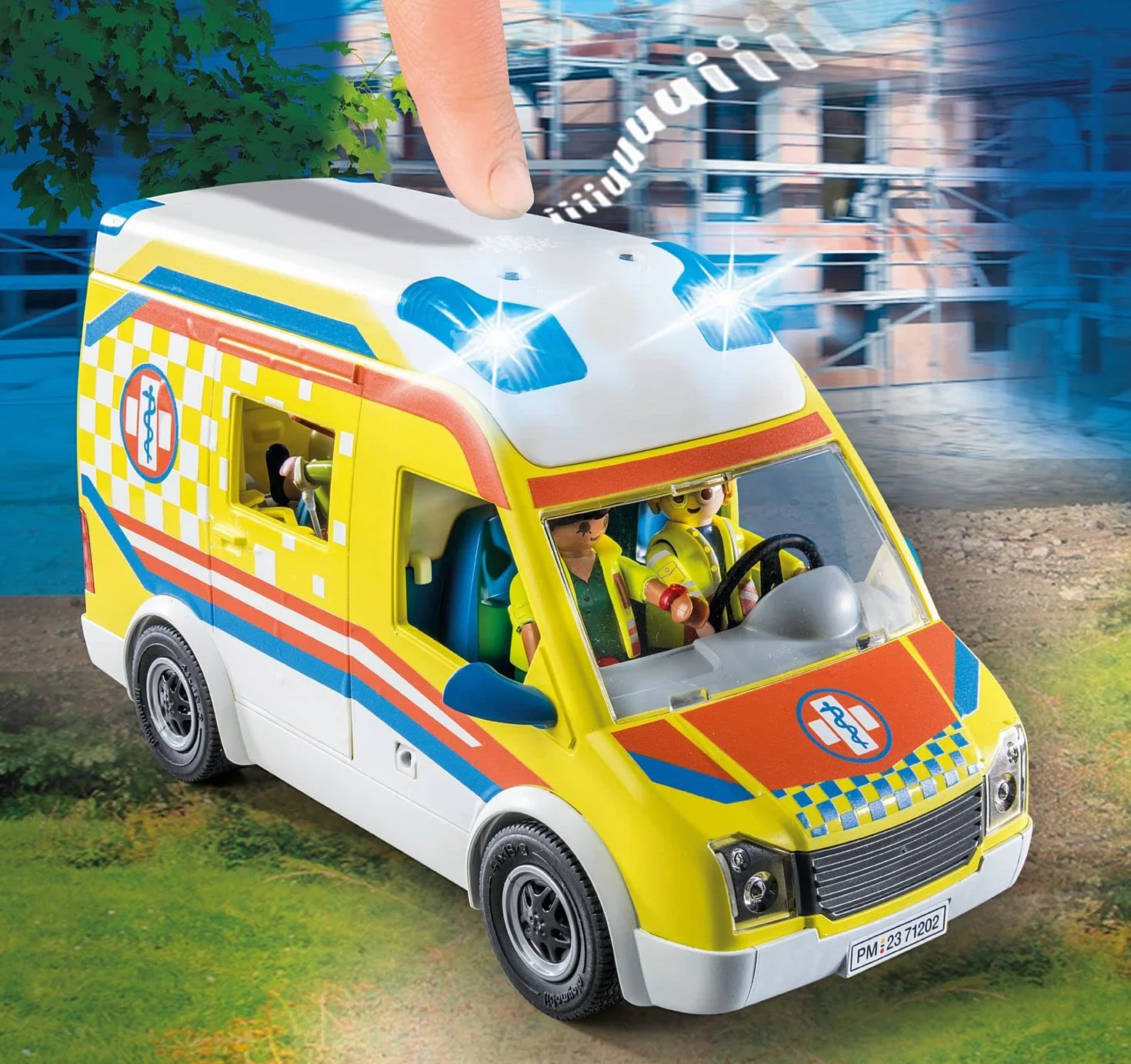 PLAYMOBIL City Life 71202 Ambulanza, con luci e Suoni, Giocattolo dai 4 Anni