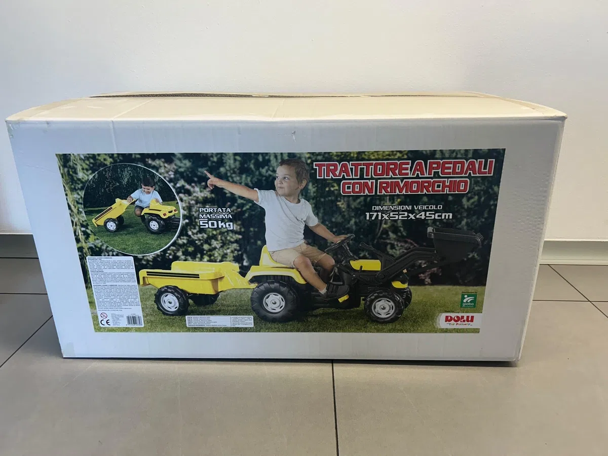 Globo Giocattoli Trattore a Pedali con Benna e Rimorchio 171 x 52 x 45 cm Giallo DOLU 40789
