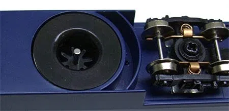 TOMIX 6425 VAGONE a TRAINO con MOTORE ASPIRATORE e SPAZZOLE ROTANTI per la PULIZIA e LUCIDATURA di TUTTI i TIPI di BINARI in SCALA-N 1:160
