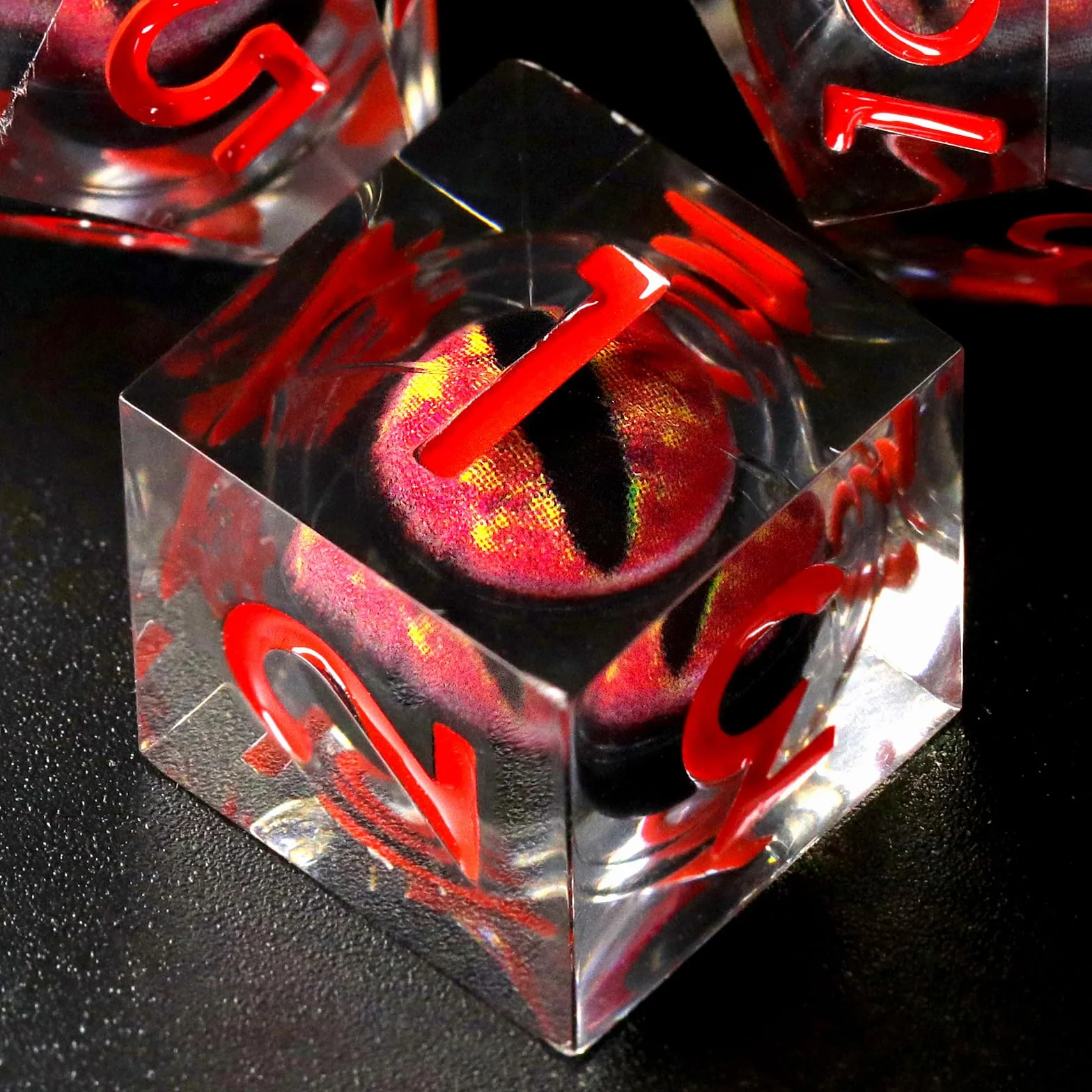 FONVGOGO Set Dadi D&D per Dungeons and Dragons Set Dadi DND Poliedrici Nucleo Liquido Dadi in Resina Occhio di Drago 7 Pezzi DND Dice Set (Rosso)