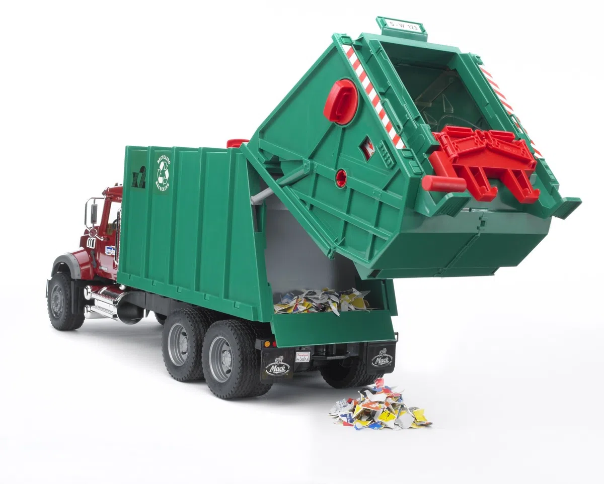 bruder 02812 - MACK Granite camion della spazzatura, raccolta rifiuti, camion della spazzatura, giocattolo
