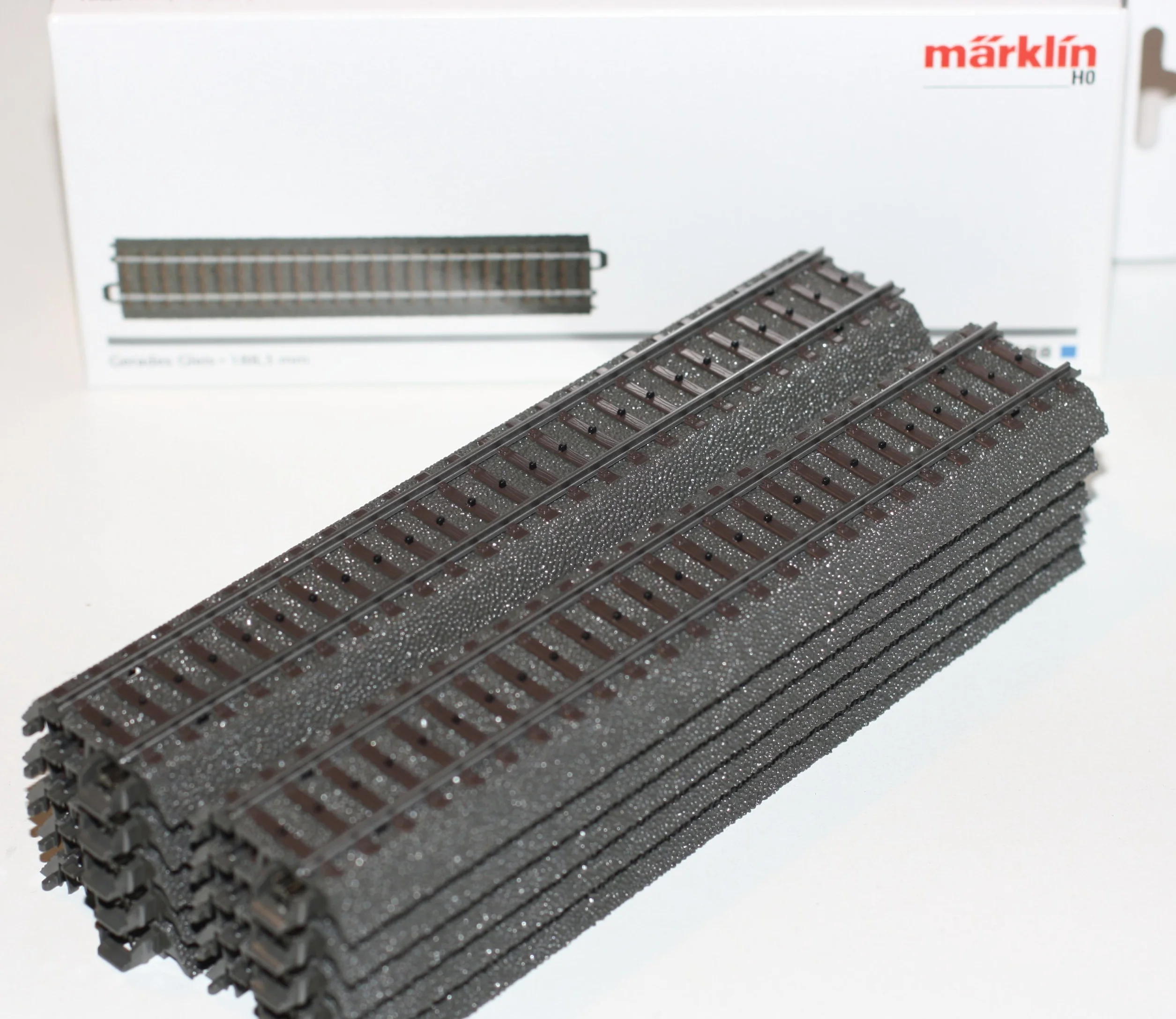 Märklin H0 10 binari a C dritti 24188, lunghezza 188,3 mm